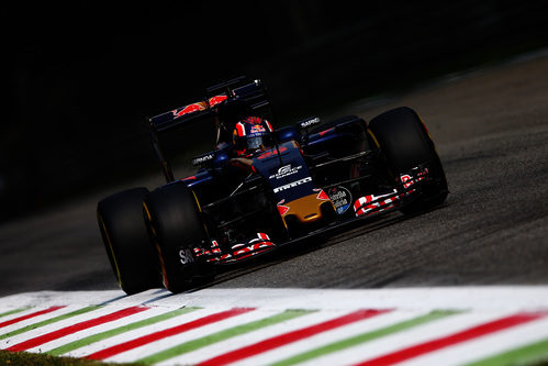 Daniil Kvyat sufre con las largas rectas del trazado de Monza