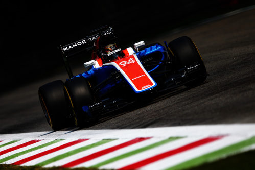 Pascal Wehrlein rueda en el trazado de Monza