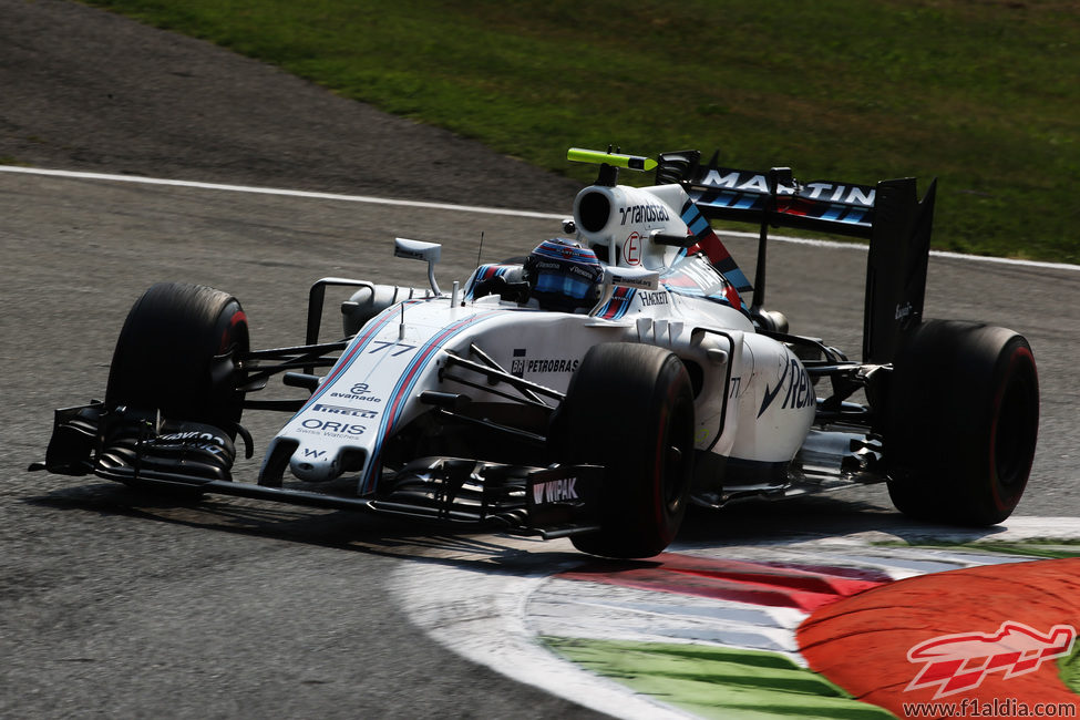 Valtteri Bottas rueda rápido en Monza