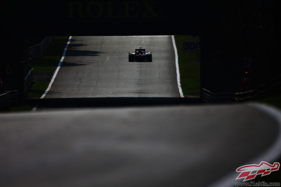 Carlos Sainz sufre el mal rendimiento de su Toro Rosso en Monza
