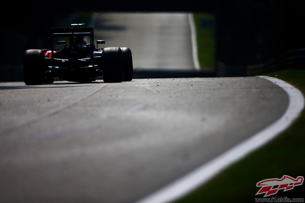 Fernando Alonso se muestra competitivo en Monza