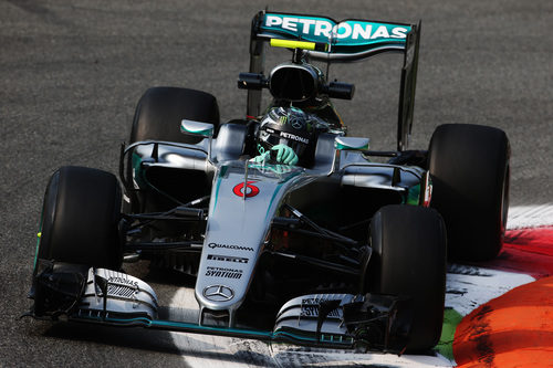 Nico Rosberg lidera la primera ronda de pruebas en Monza