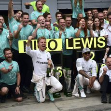 Efusivo grito de Nico Rosberg al ganar en Monza
