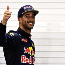 La sonrisa y el pulgar de Daniel Ricciardo