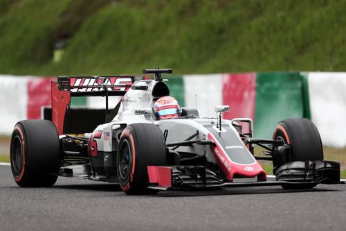 Romain Grosjean prueba el neumático duro