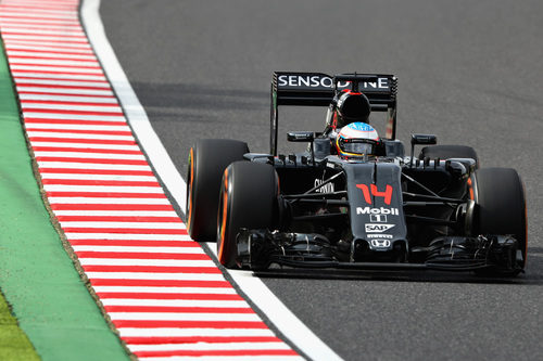 Bajo rendimiento de Fernando Alonso en clasificación