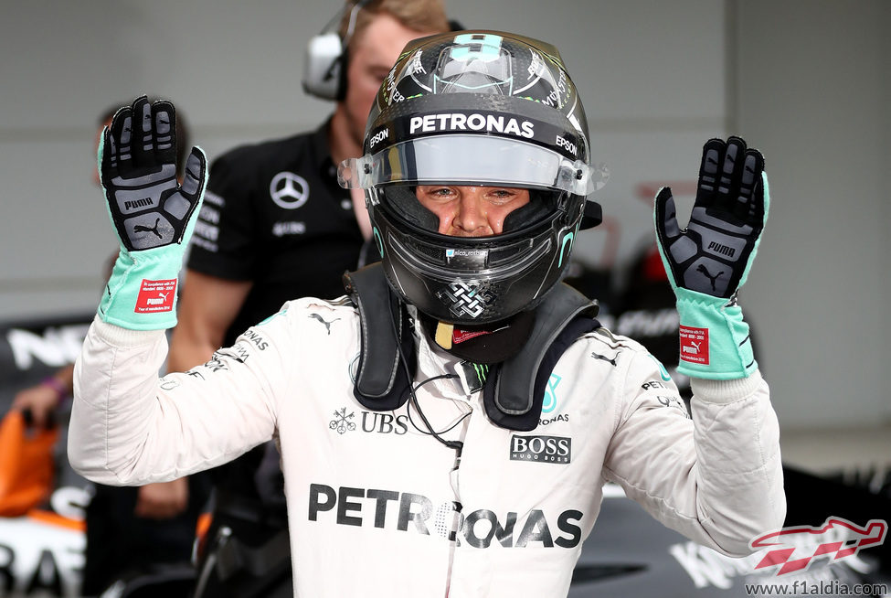 Nico Rosberg sale primero en Japón