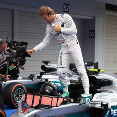 Nico Rosberg triunfa en Suzuka