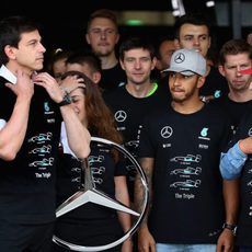 Mercedes celebra su título mundial en Suzuka (II)