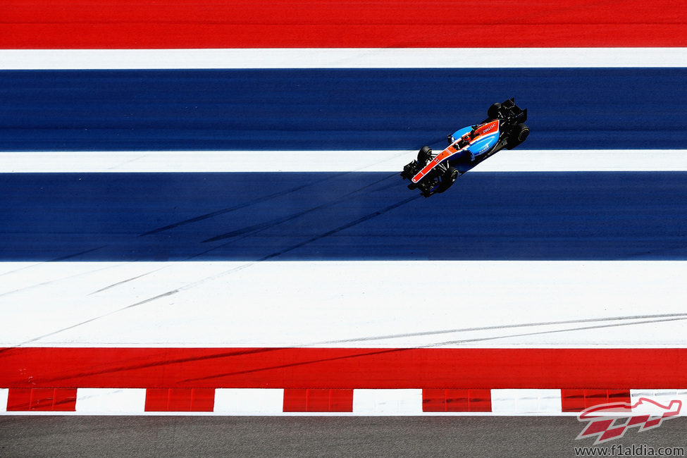 Salida de pista de Esteban Ocon durante los entrenamientos