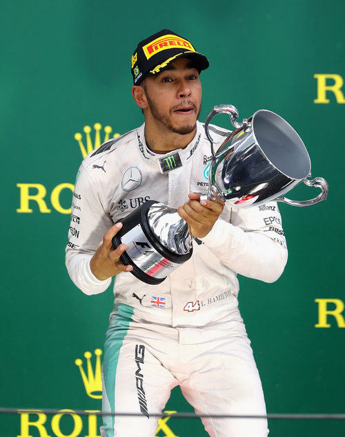 Primera victoria de Lewis Hamilton en Brasil