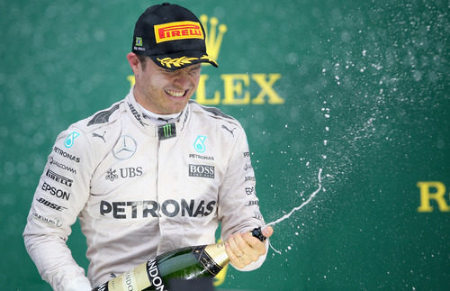 Nico Rosberg salva los muebles en Brasil