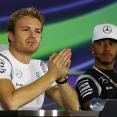 Preguntas para Nico Rosberg y Lewis Hamilton