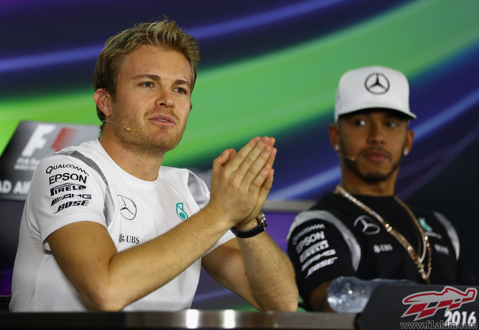 Preguntas para Nico Rosberg y Lewis Hamilton