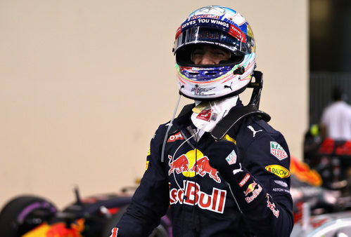 Tercera plaza en parrilla para Daniel Ricciardo