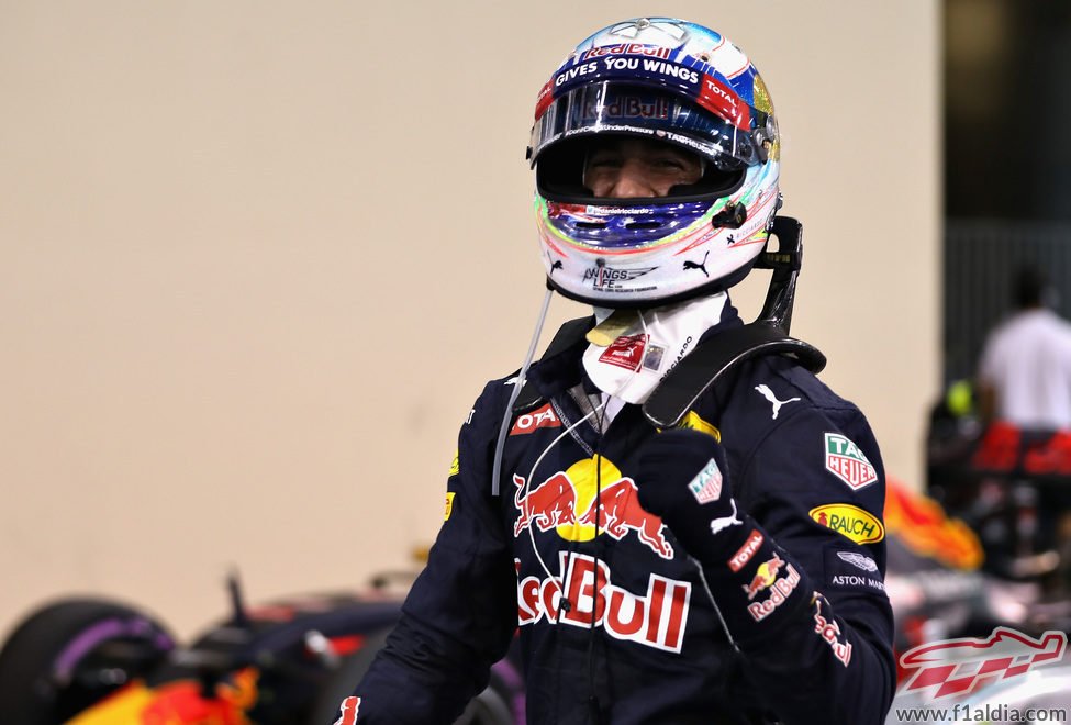 Tercera plaza en parrilla para Daniel Ricciardo