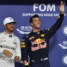 Lewis Hamilton y Daniel Ricciardo juntos tras la clasificación