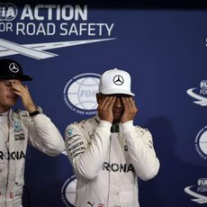 El cansancio en Hamilton y Rosberg es evidente