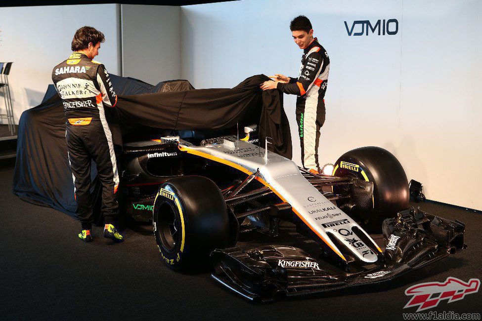 Pérez y Ocon descubriendo el VJM10