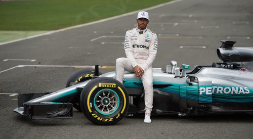 Lewis Hamilton sobre el W08