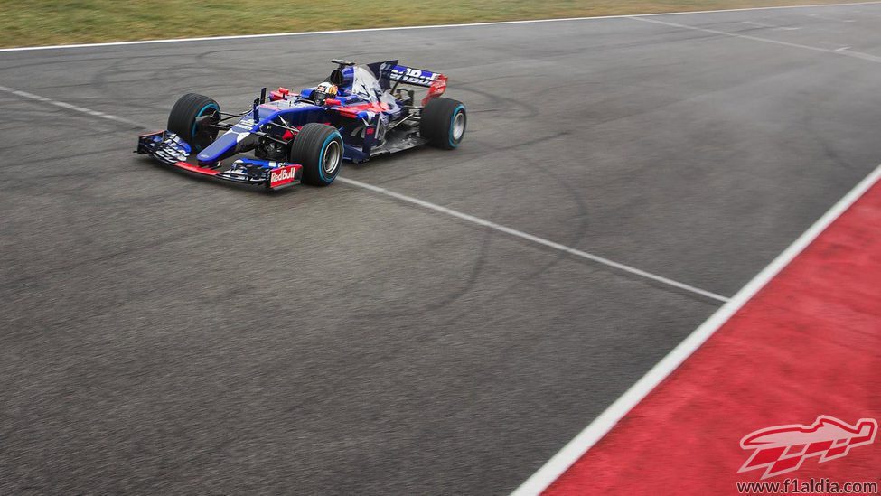 Más vueltas para Carlos Sainz en Misano con el STR12