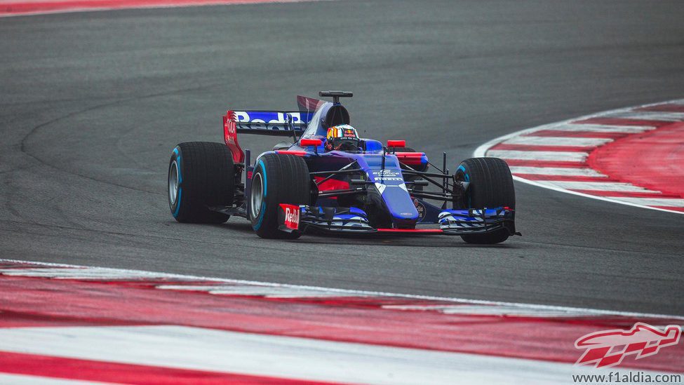 Carlos Sainz dando vueltas al trazado de Misano