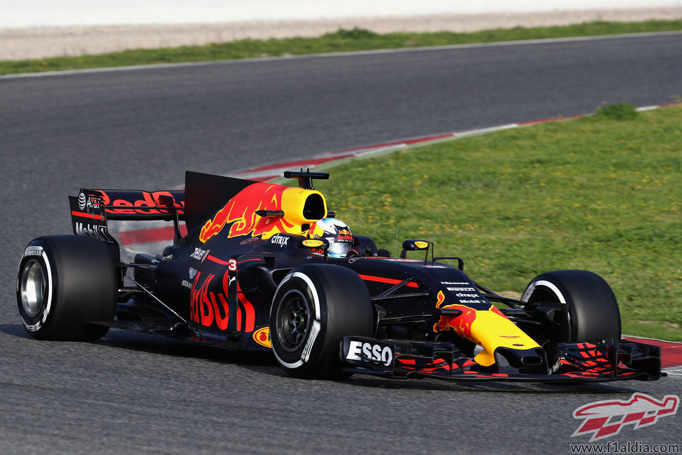Daniel Ricciardo con su RB13