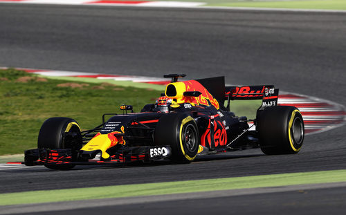 Max Verstappen rodando en Barcelona el martes