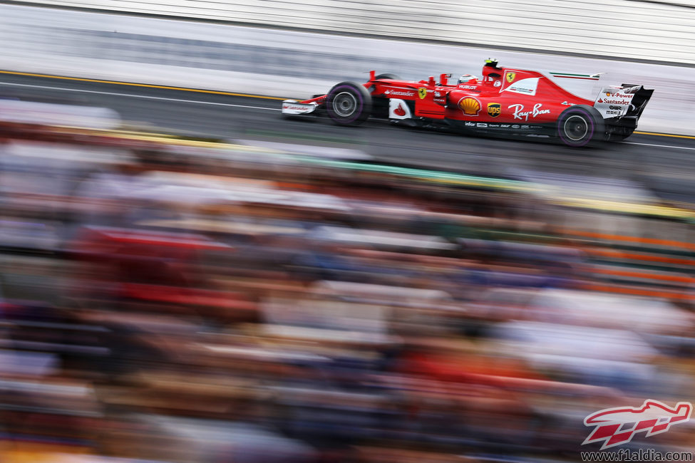 Kimi Räikkönen se estrena este año en Albert Park