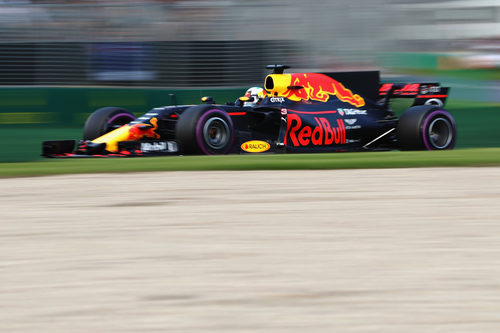 Daniel Ricciardo termina confiado el viernes en Australia