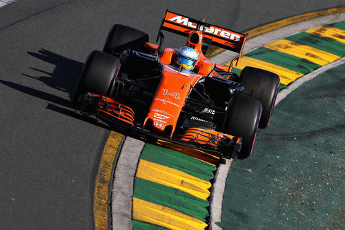 Problemas en la suspensión para Fernando Alonso