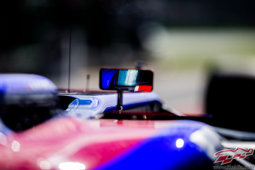 Los pilotos de Toro Rosso mantuvieron su posición tras alguna polémica
