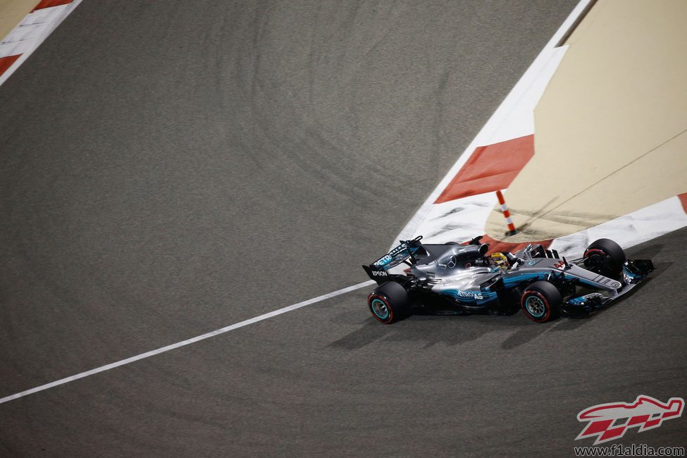Lewis Hamilton se reservó el viernes
