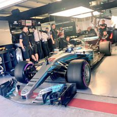 Valtteri Bottas sale de boxes en Sochi