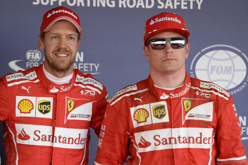 Alegría de Sebastian Vettel y Kimi Räikkönen en Sochi