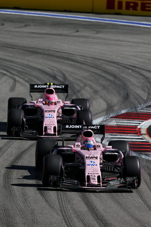 Force India, los mejores de la zona media