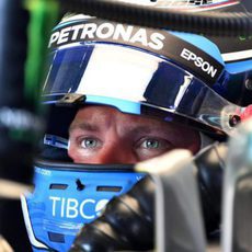 Valtteri Bottas estrena casco en Mónaco