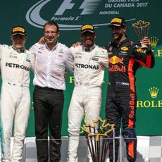 Hamilton, Bottas y Ricciardo comparten podio en Canadá