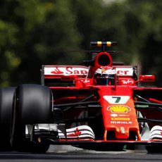 Kimi Räikkönen durante los Libres 1