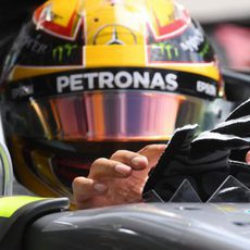 Lewis Hamilton, sancionado para la parrilla de salida