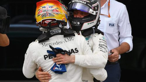 Doblete de Mercedes en Silverstone