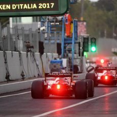 Los McLaren en el pit-lane de Monza