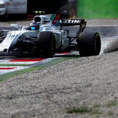 Lance Stroll por la grava de Monza