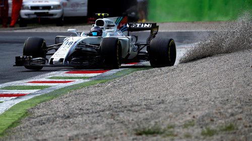 Lance Stroll por la grava de Monza