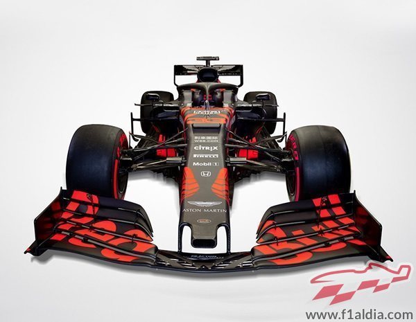 Vista frontal del nuevo RB15