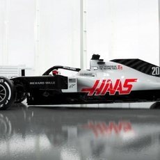 Lateral del monoplaza de Haas: VF-20