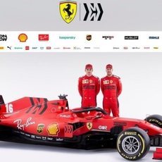 Leclerc y Vettel, junto al SF1000