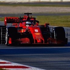 Sebastian Vettel, a punto para rodar
