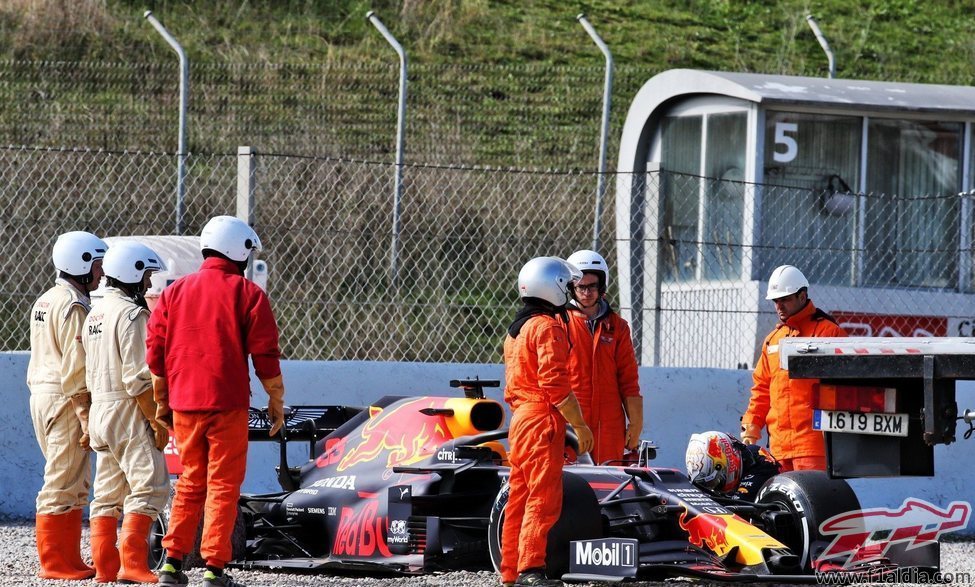 Verstappen también tuvo algún problema