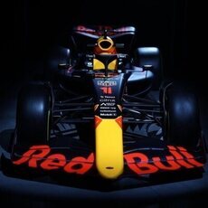 Vista frontal del RB18